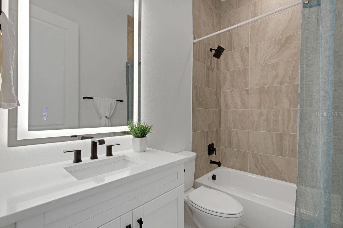 439 LOUDEN AVE — photo 35