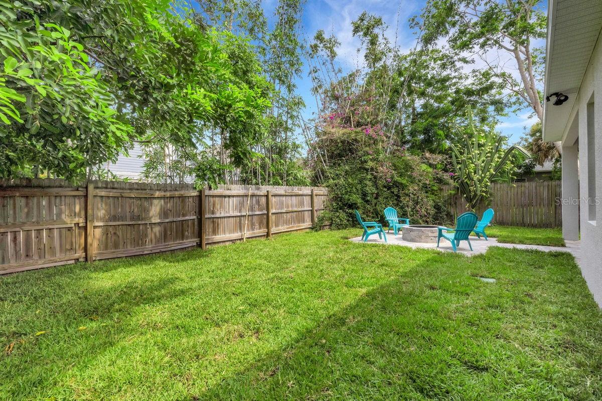 439 LOUDEN AVE — photo 44