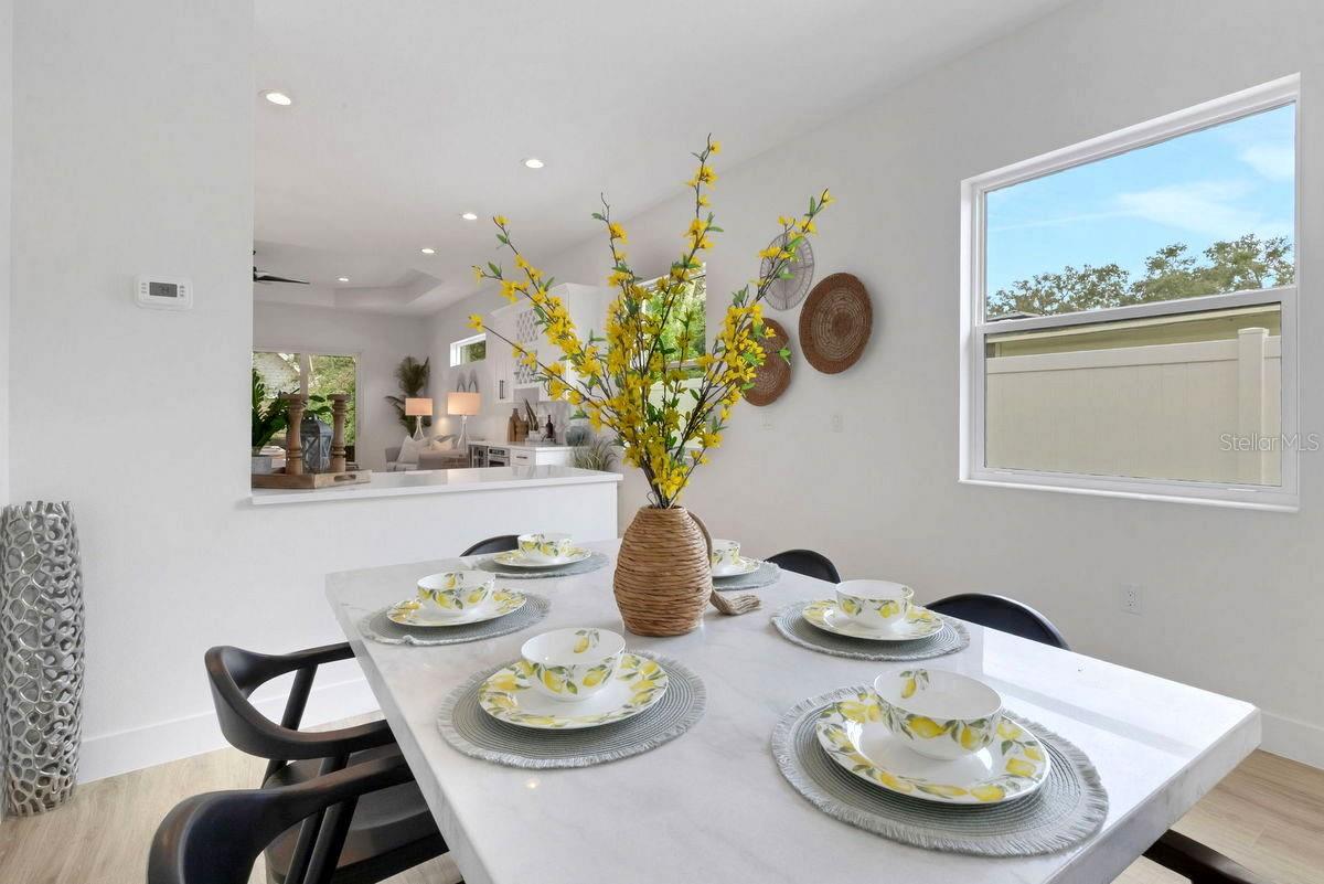 439 LOUDEN AVE — photo 38