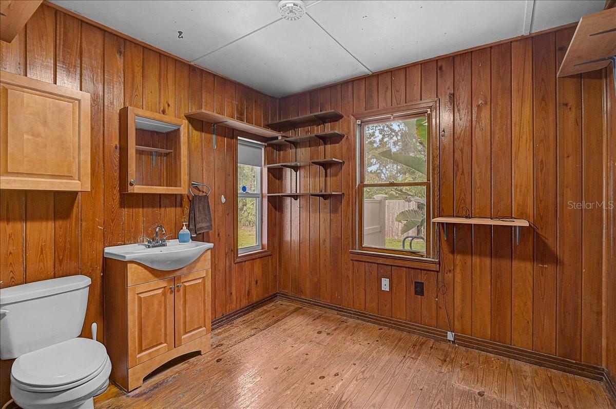 2404 BISPHAM RD — photo 31