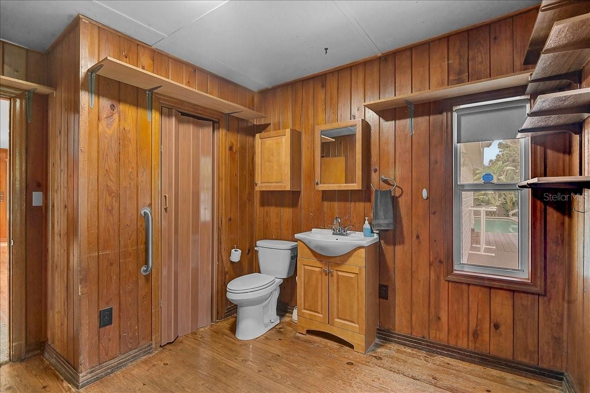 2404 BISPHAM RD — photo 32