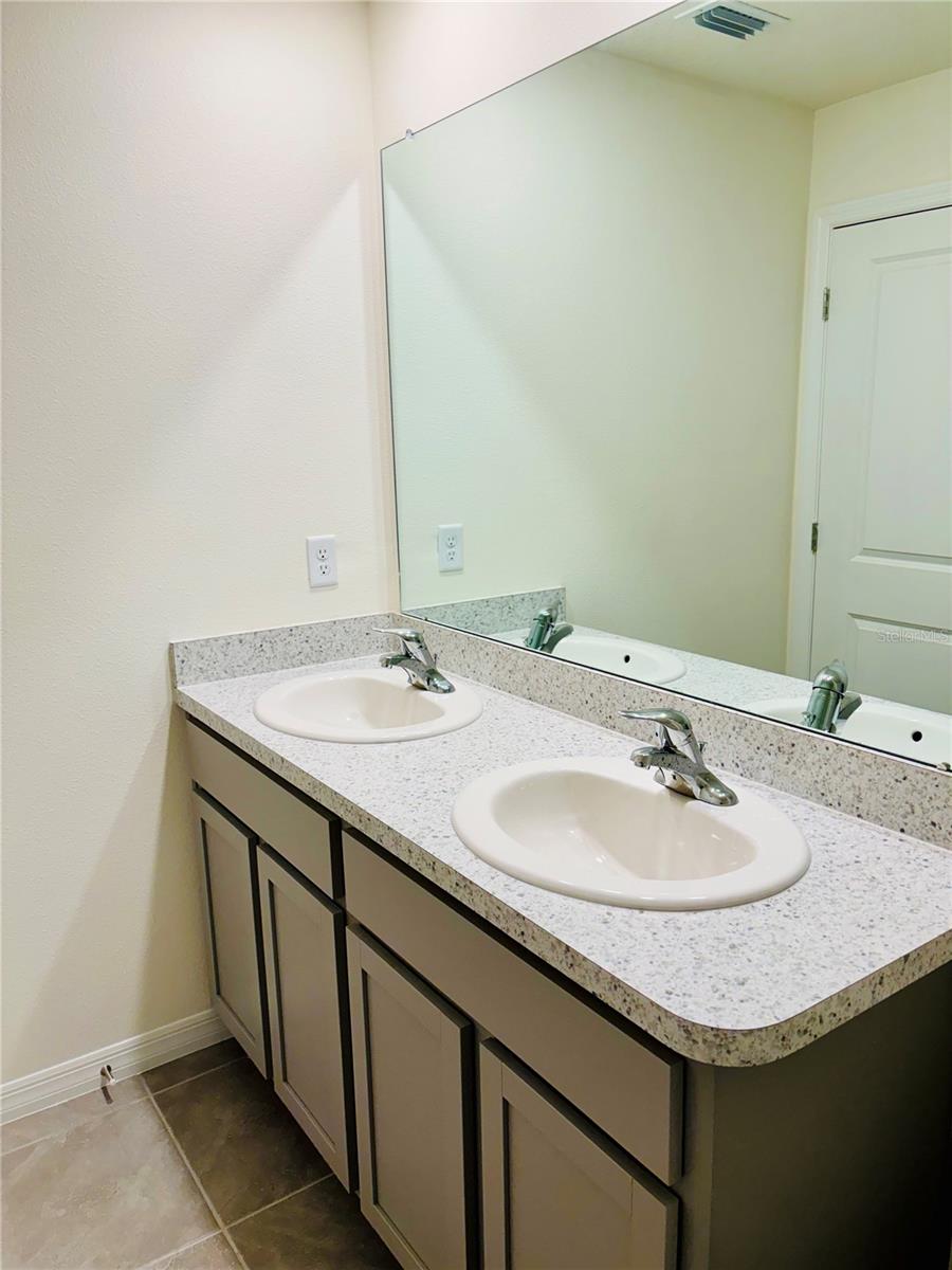 13649 WHISKEY DAISY DR — photo 23