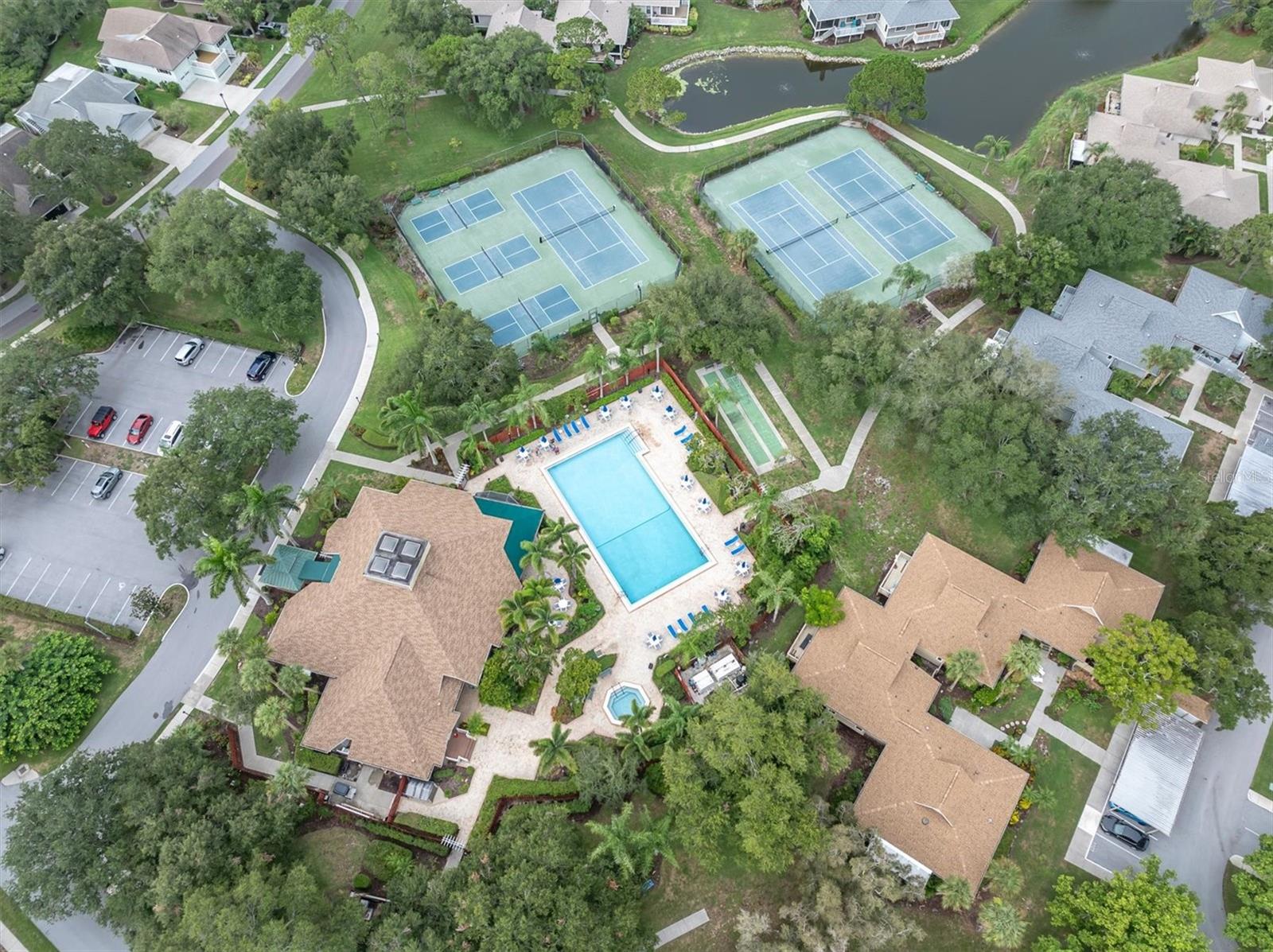 1083 S POINTE ALEXIS DR — photo 46