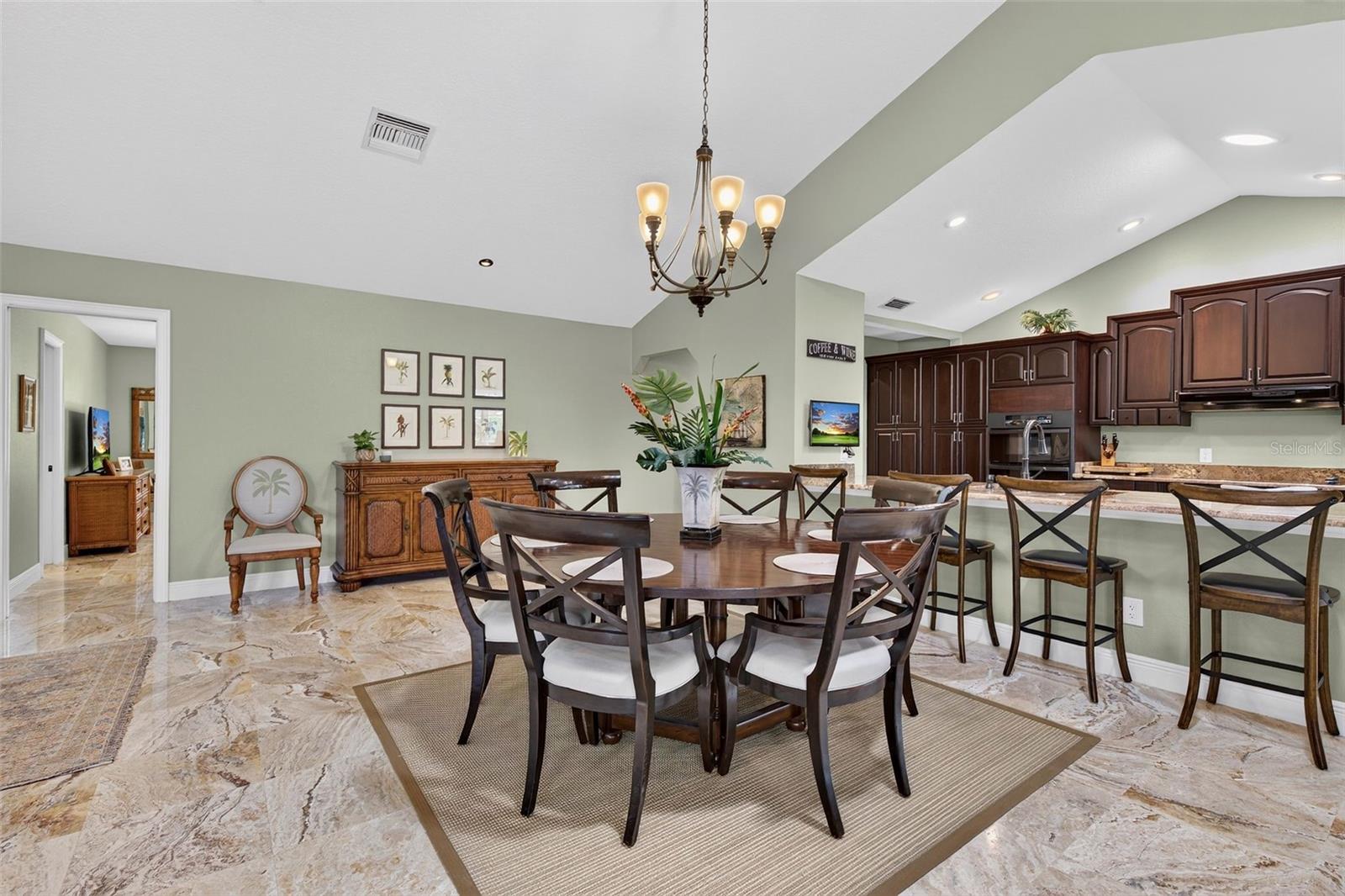 2604 ROYAL LIVERPOOL DR — photo 11