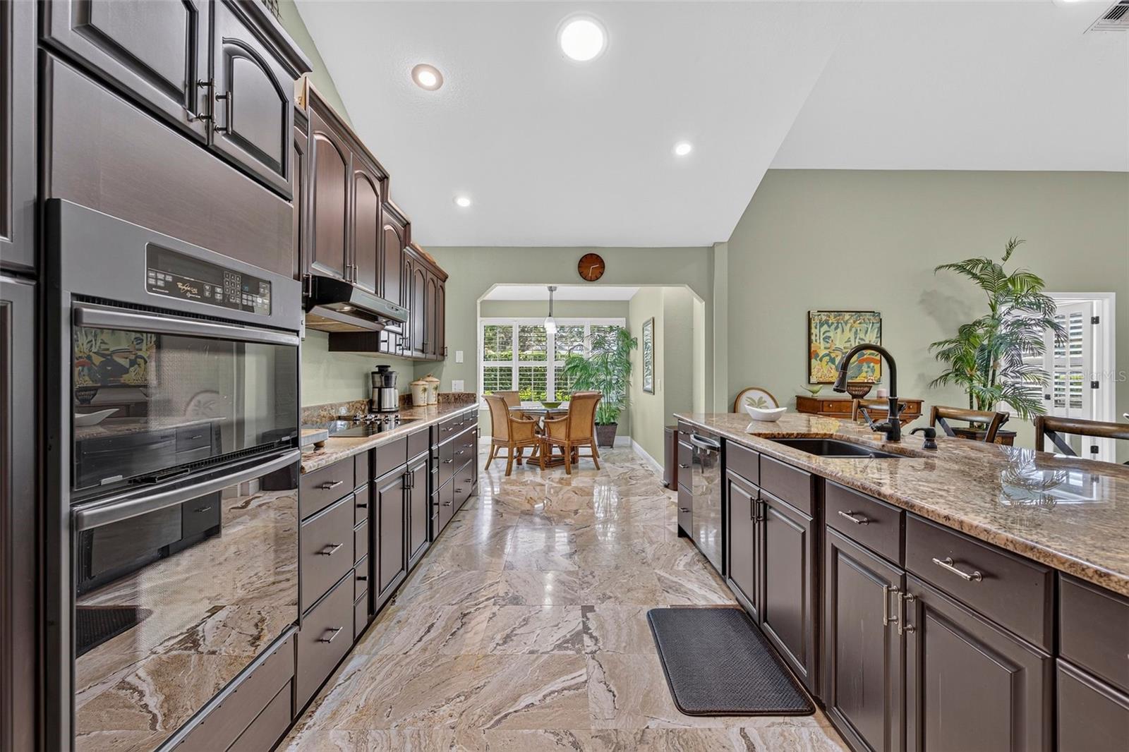 2604 ROYAL LIVERPOOL DR — photo 16