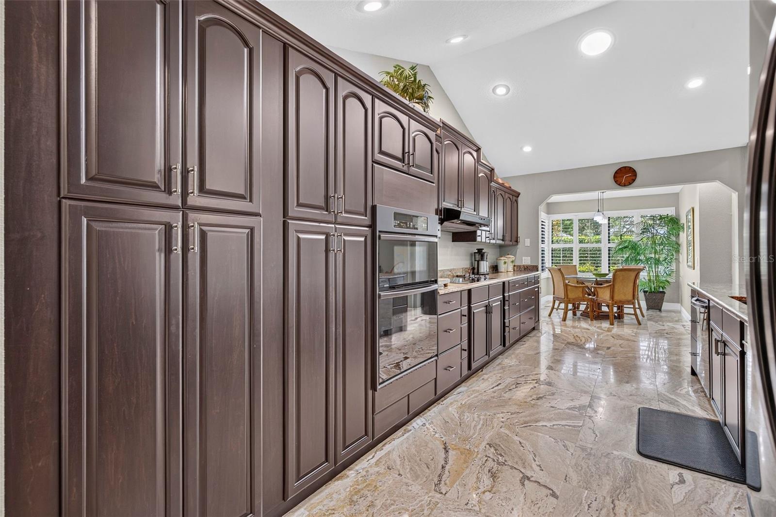 2604 ROYAL LIVERPOOL DR — photo 17