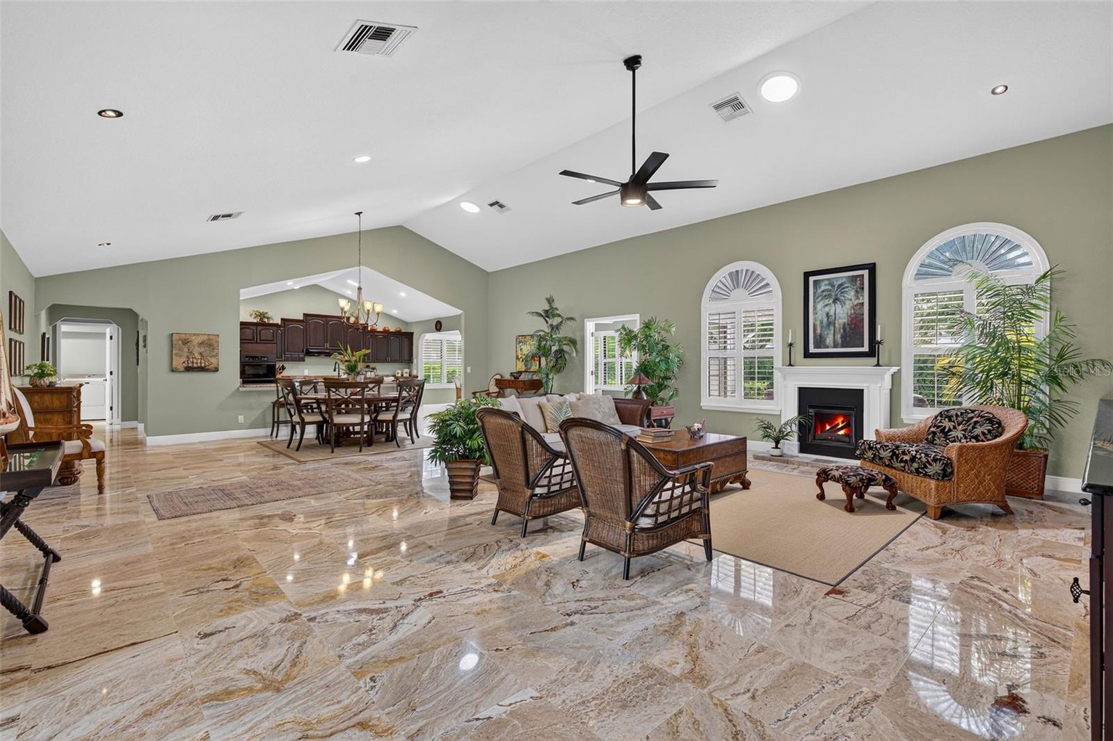 2604 ROYAL LIVERPOOL DR — photo 8