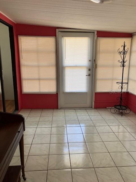 3350 COURTNEY DR — photo 3