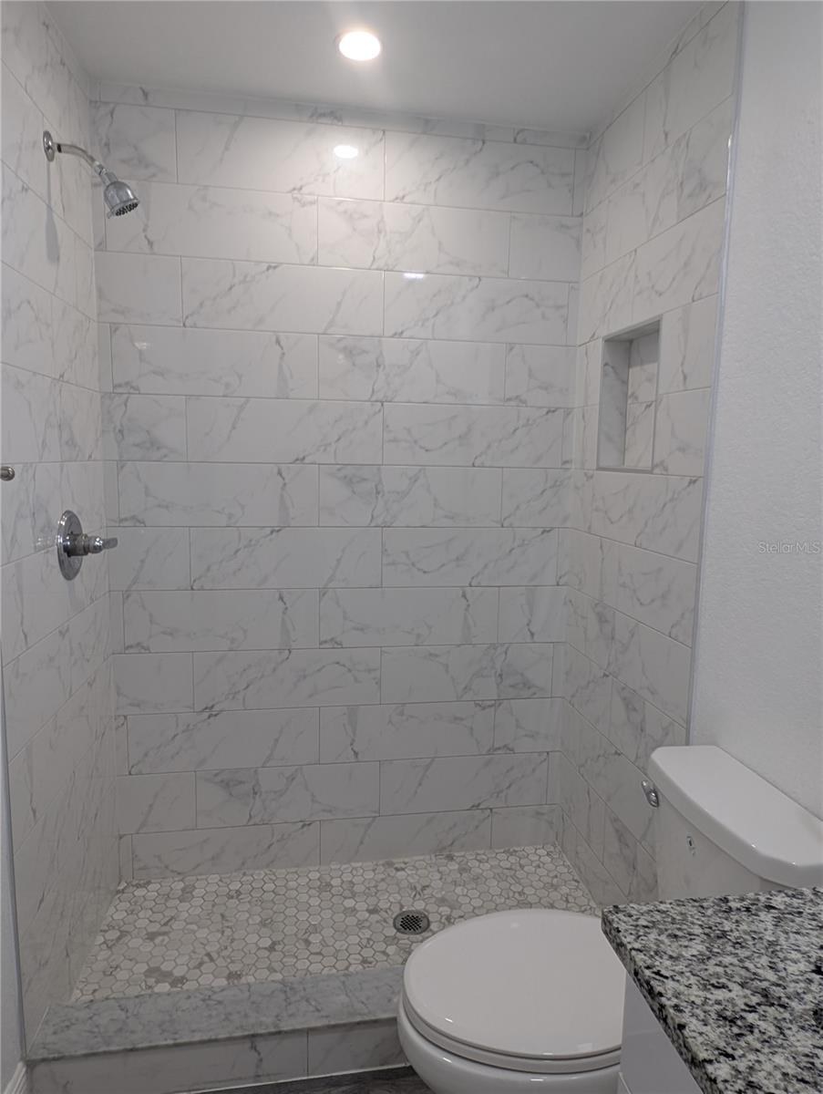 8904 TAMPA ST #2 — photo 6