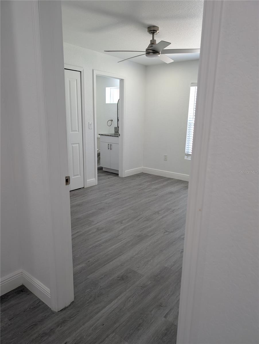 8904 TAMPA ST #2 — photo 5