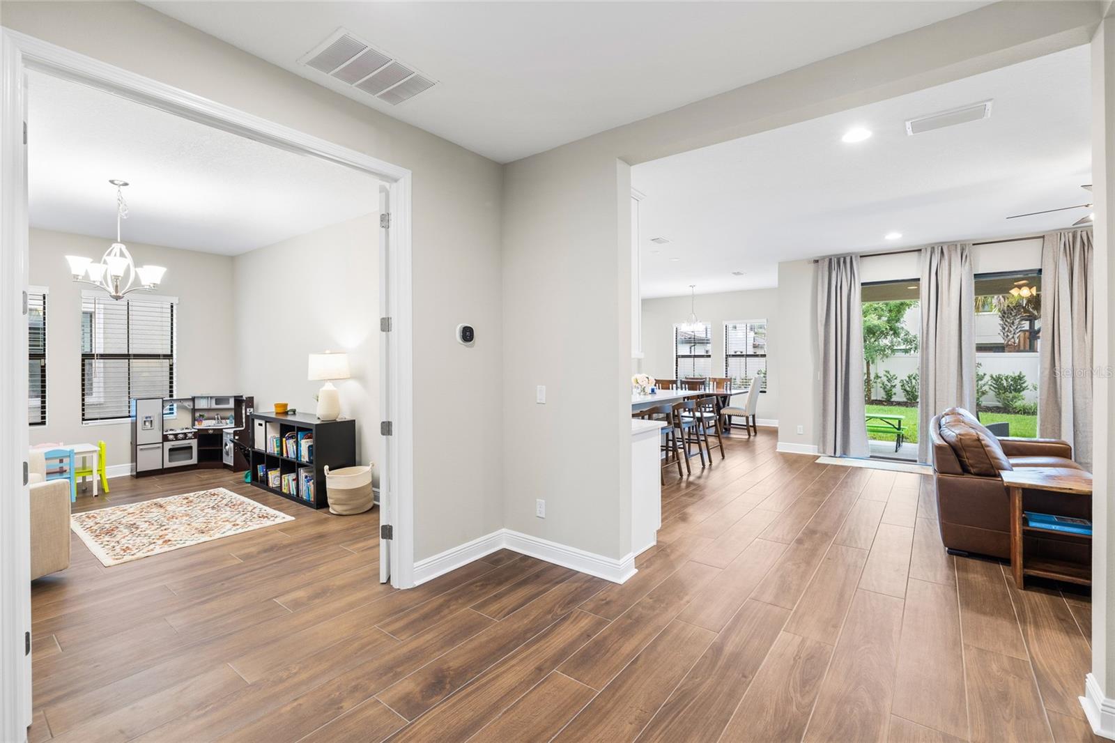 4073 MAURICE AVE — photo 7