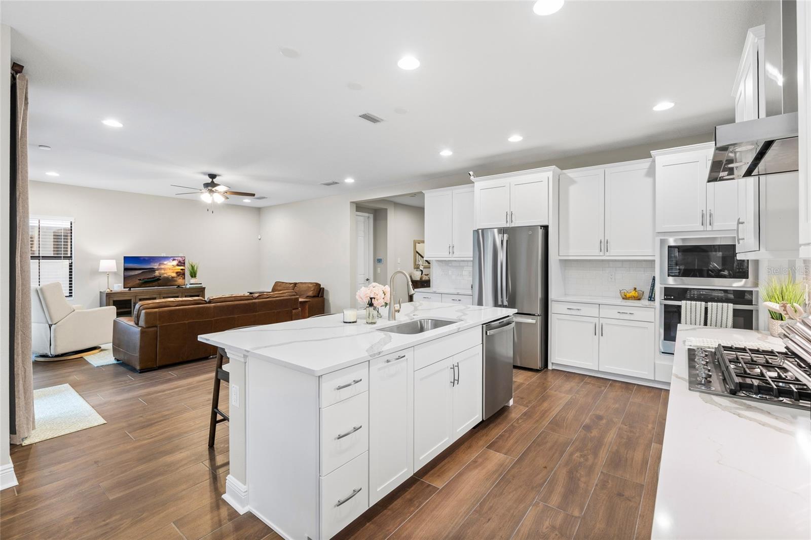 4073 MAURICE AVE — photo 16