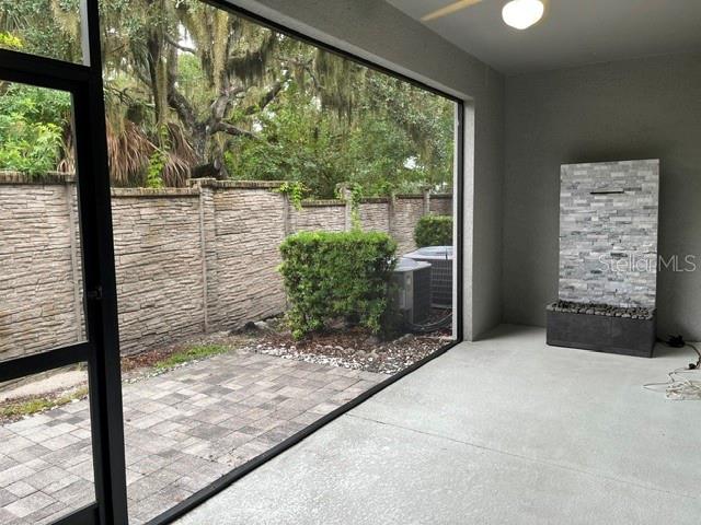 6445 BAYTOWN DR — photo 13
