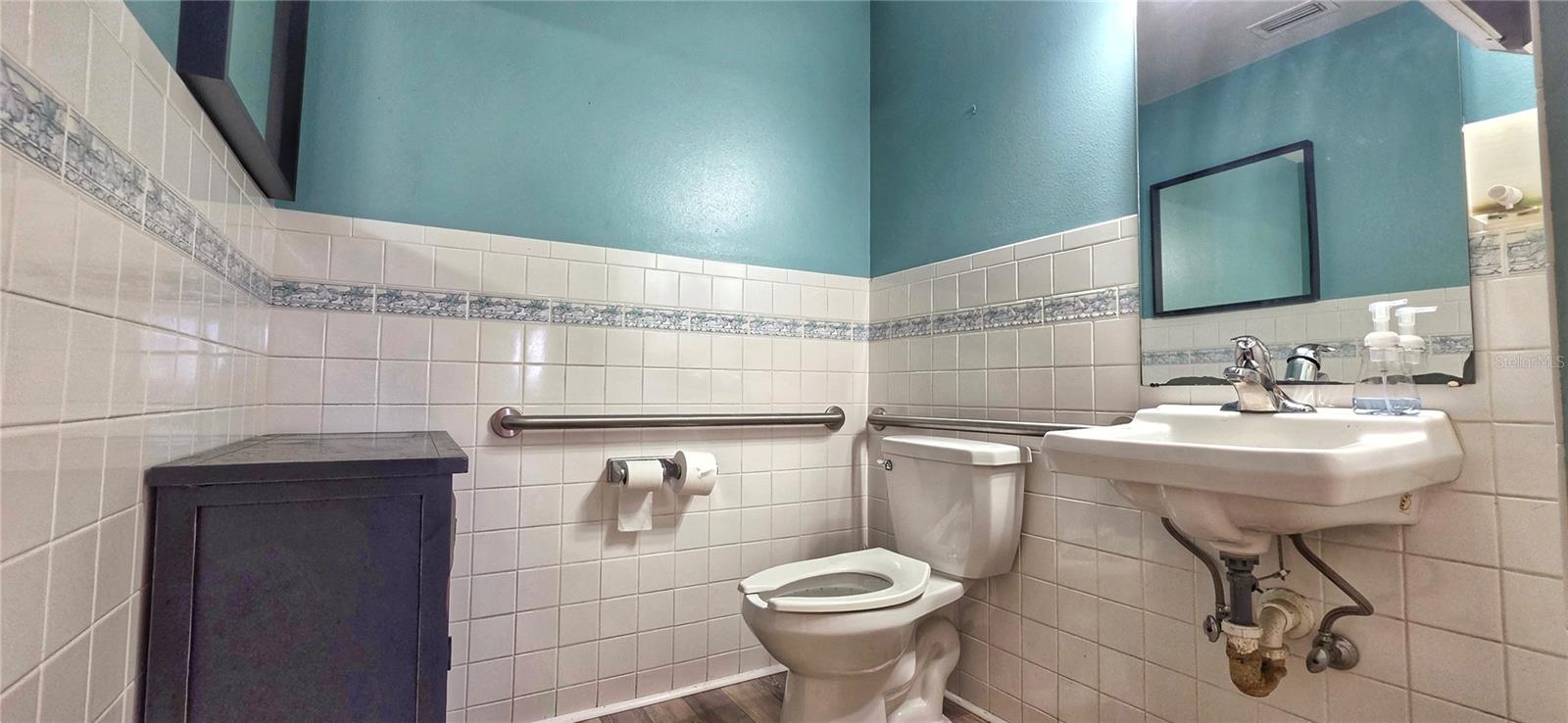 9324 EDEN AVE — photo 31