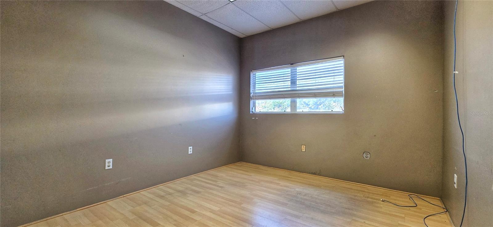 9324 EDEN AVE — photo 30