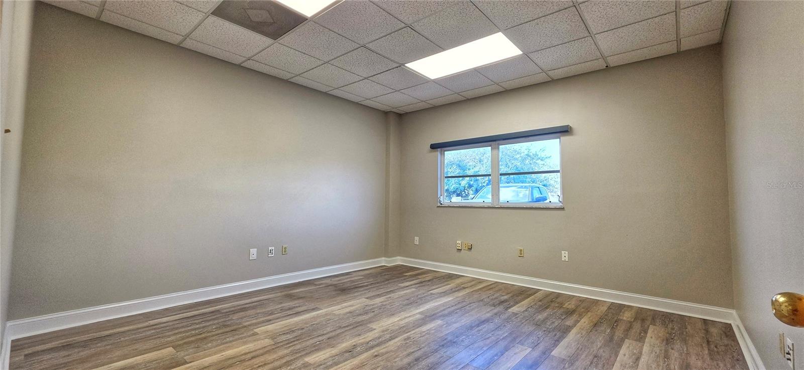 9324 EDEN AVE — photo 29