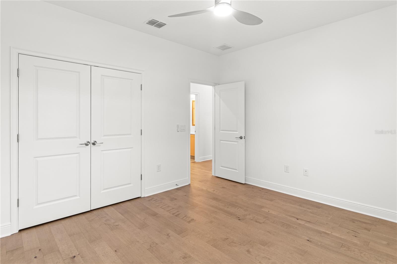 4421 W BAY COURT AVE — photo 40