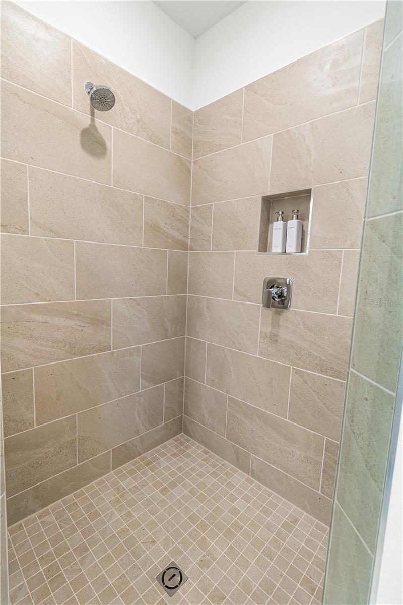 4421 W BAY COURT AVE — photo 31