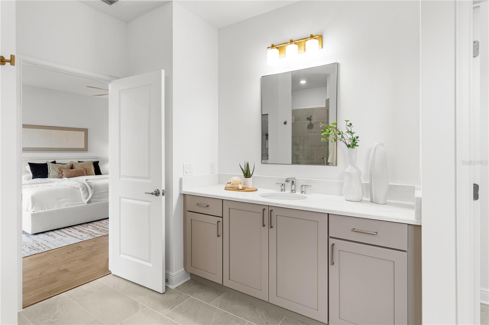 4421 W BAY COURT AVE — photo 34