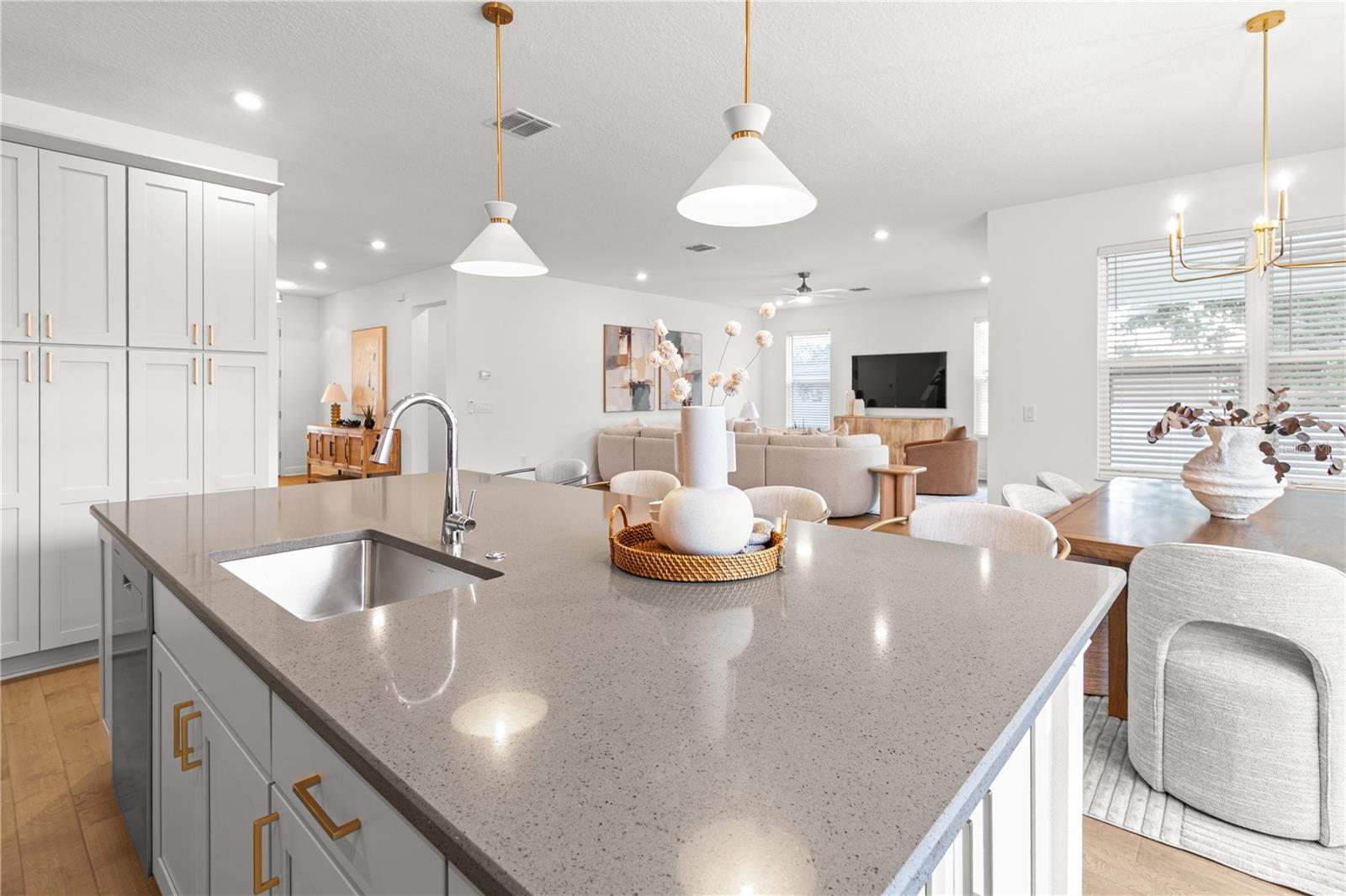 4421 W BAY COURT AVE — photo 12