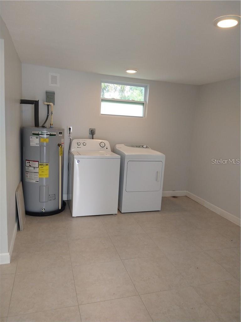 2155 TEMPLE ST — photo 3