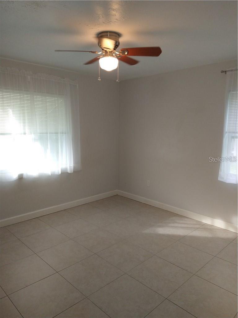 2155 TEMPLE ST — photo 8