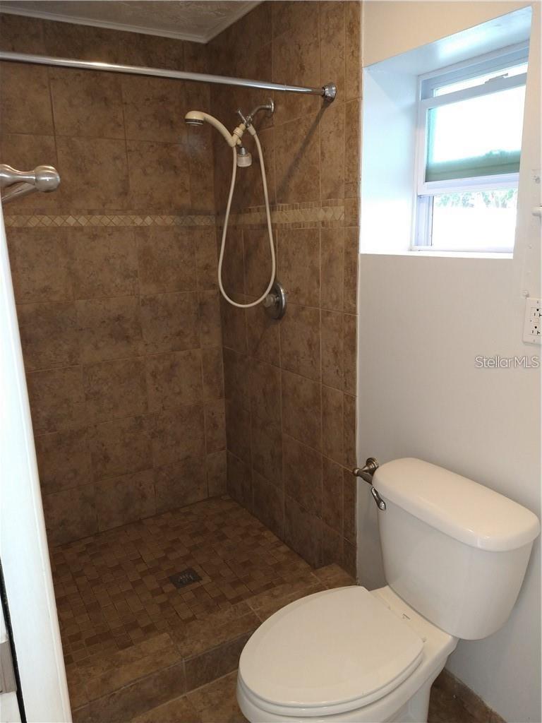 2155 TEMPLE ST — photo 14