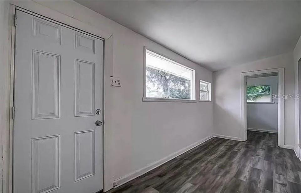 8428 N HIGHLAND AVE — photo 10