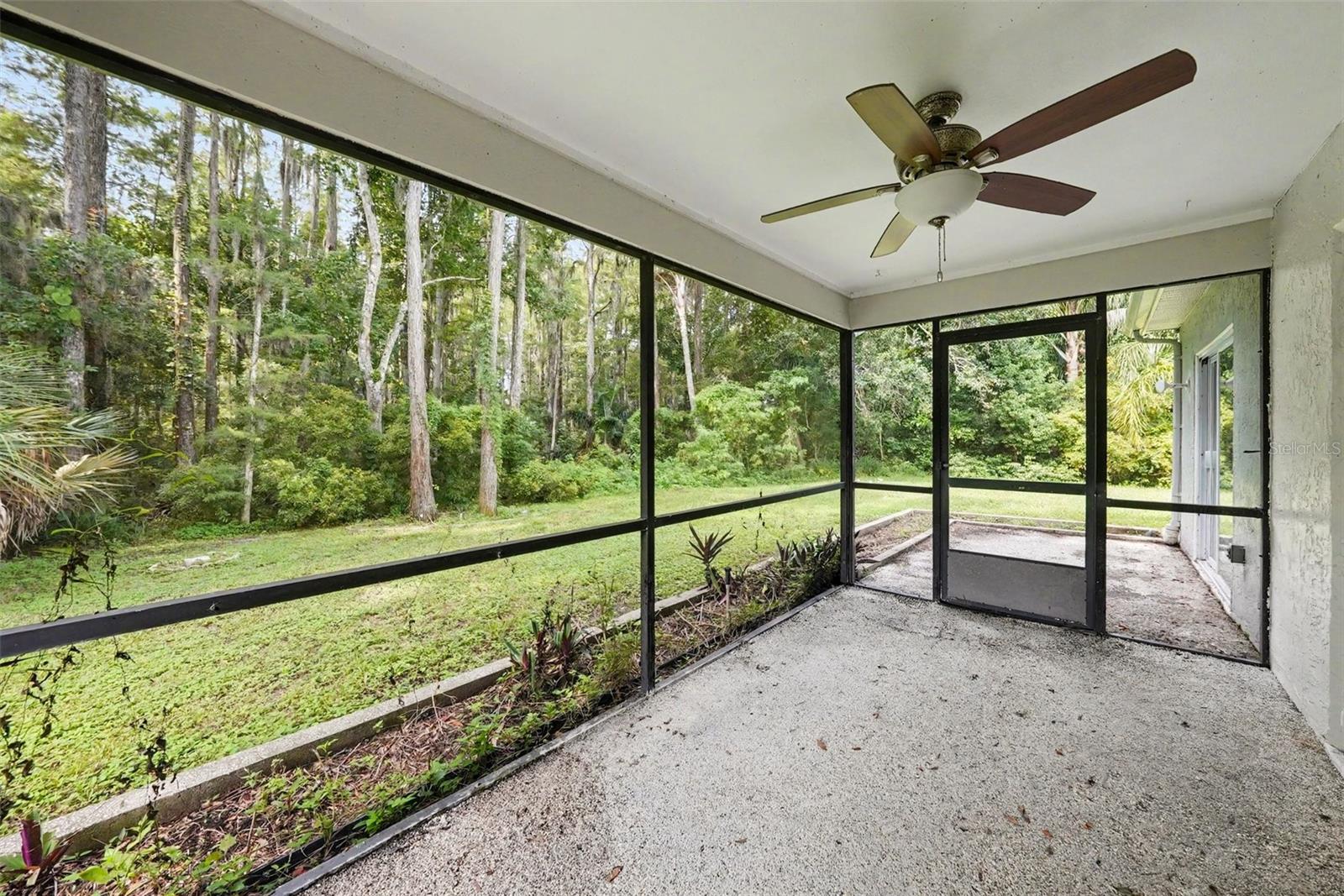 8116 MATTHEW DR — photo 19