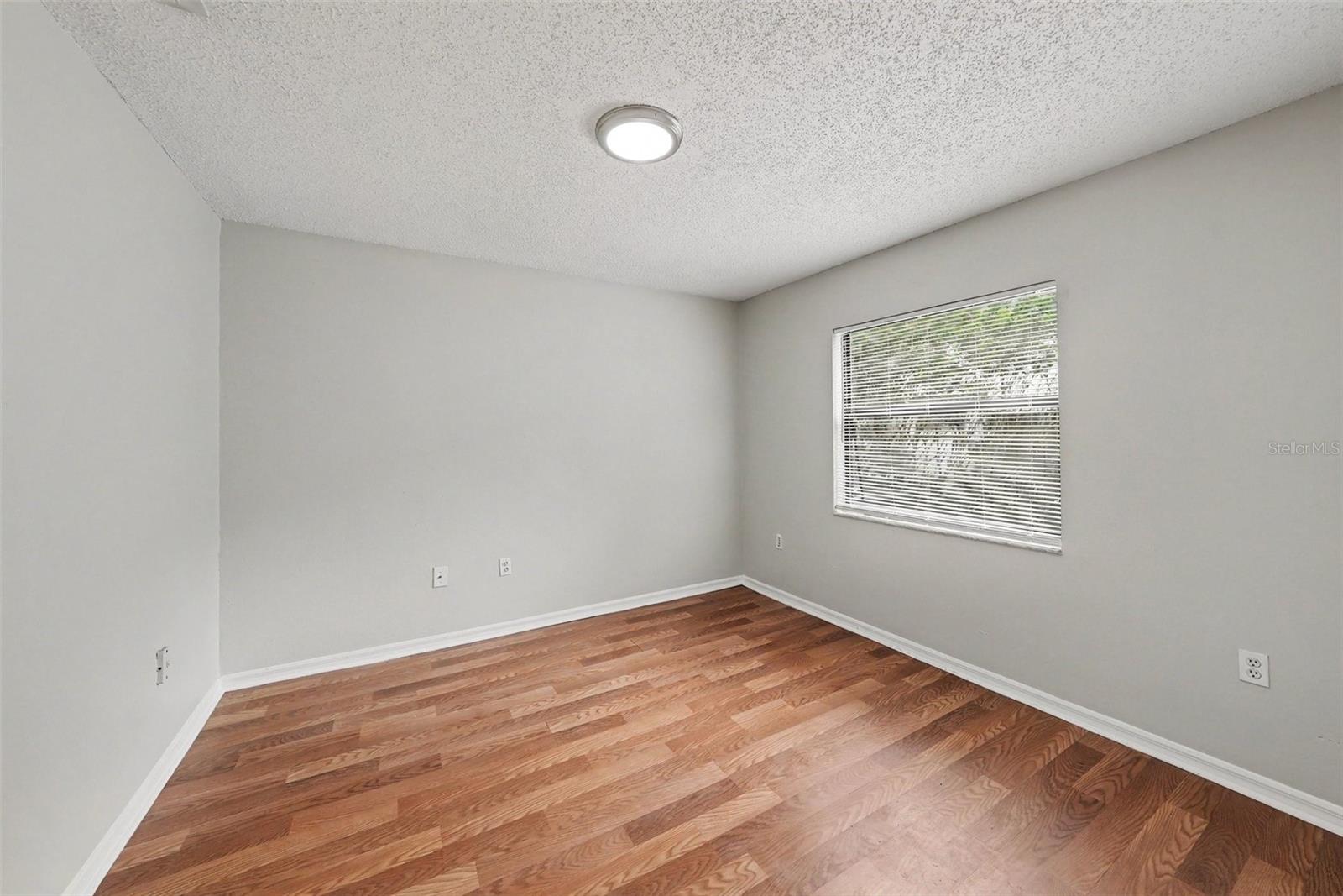 8116 MATTHEW DR — photo 14