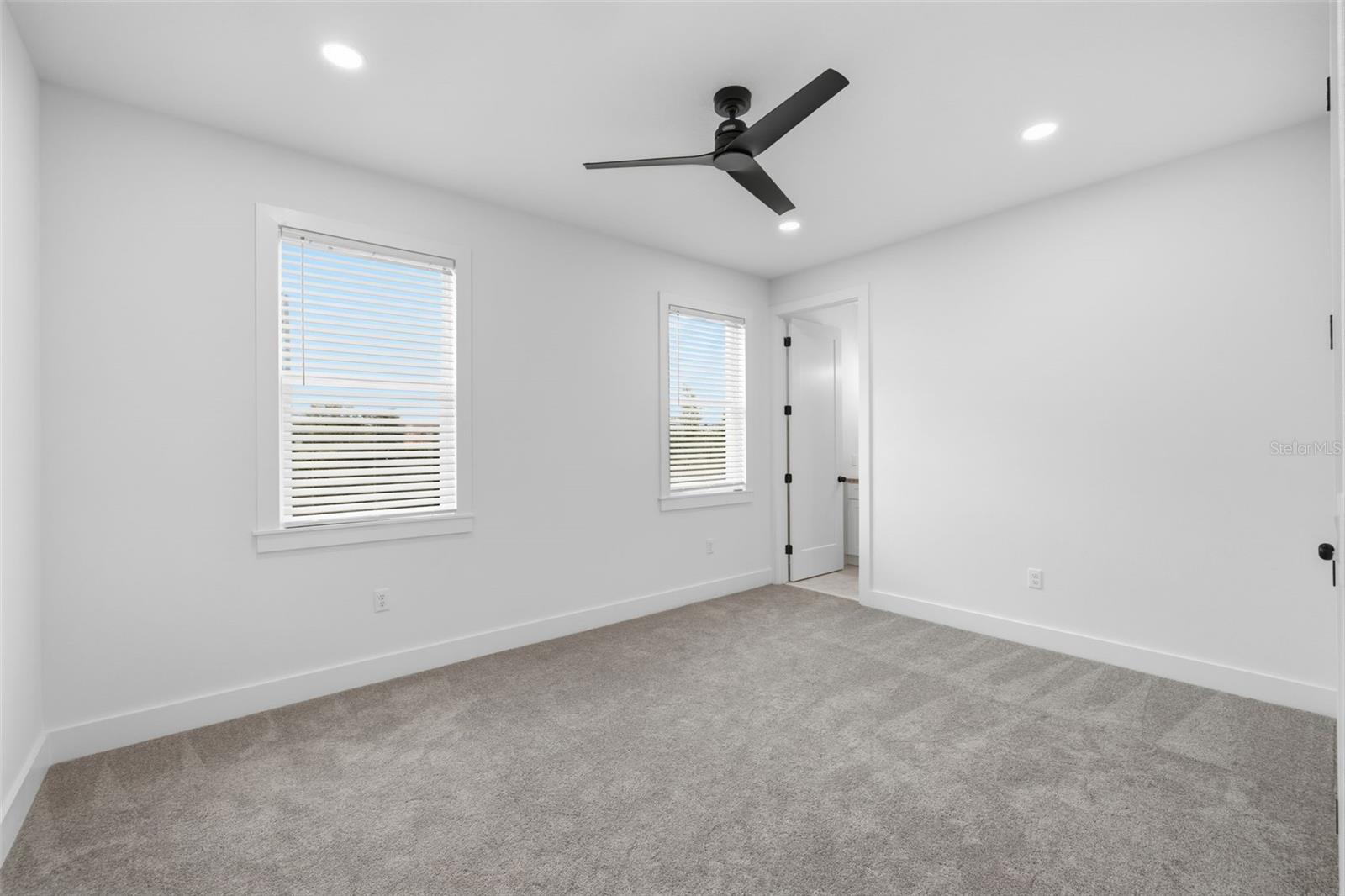 2138 W NASSAU ST #3 — photo 20