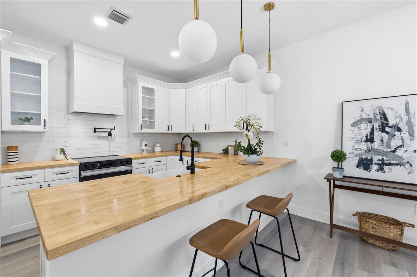 2138 W NASSAU ST #3 — photo 5
