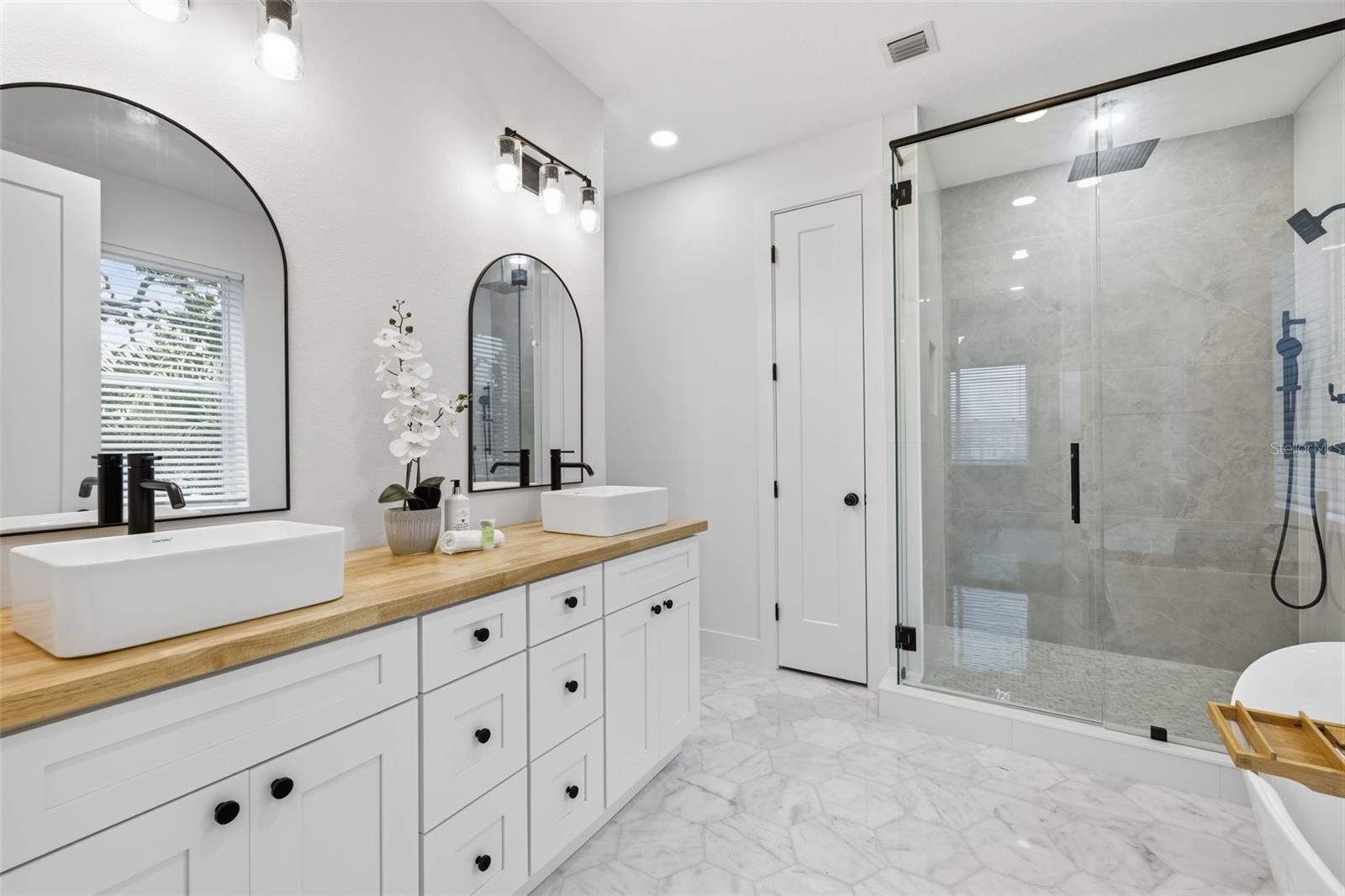 2138 W NASSAU ST #3 — photo 14