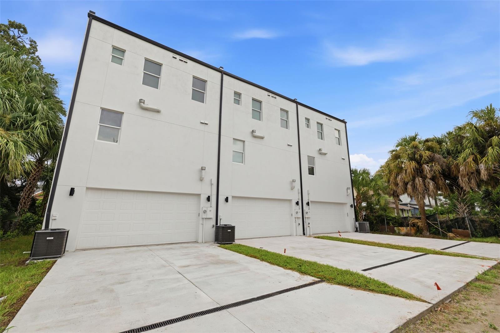 2138 W NASSAU ST #3 — photo 23