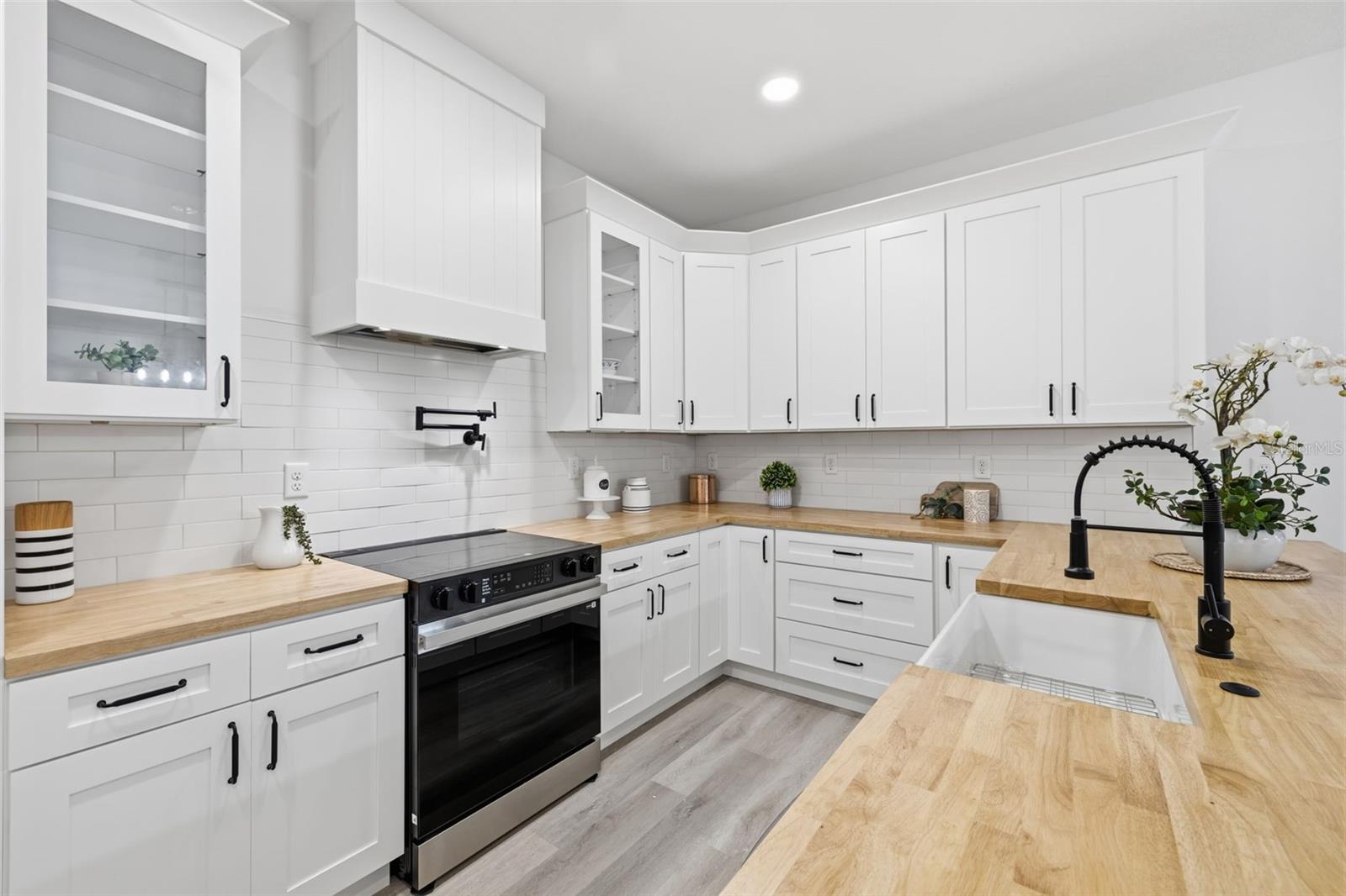 2138 W NASSAU ST #3 — photo 6