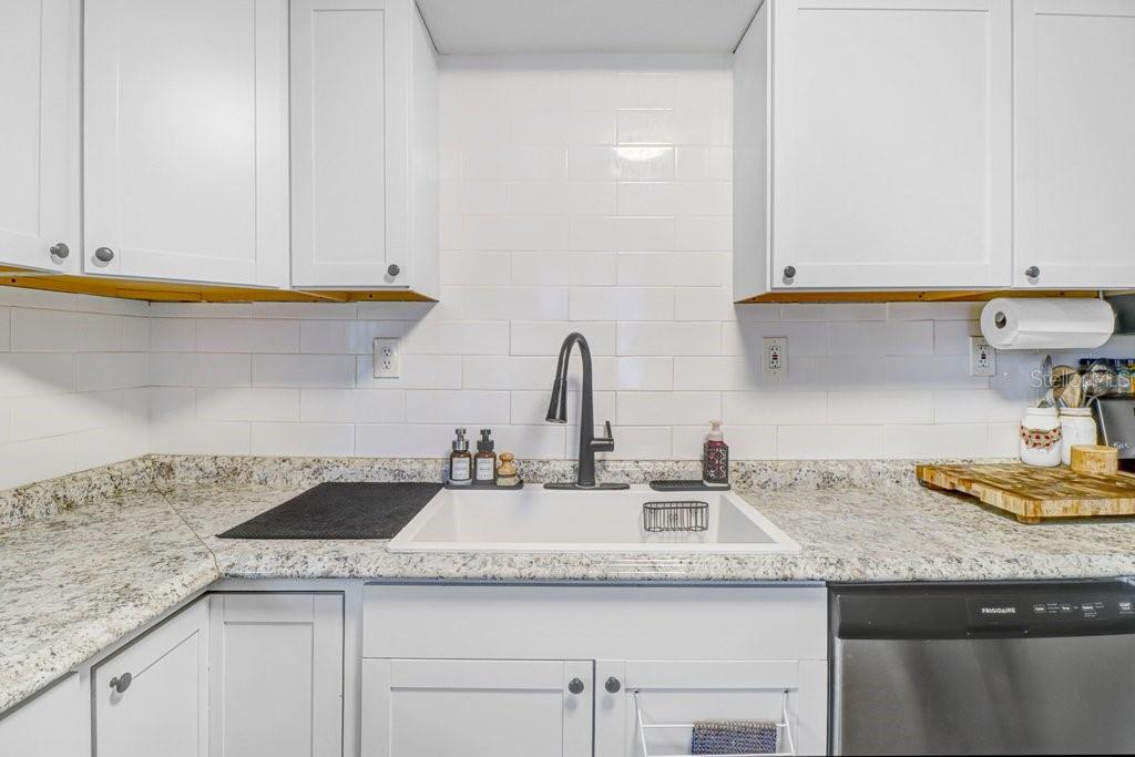 11110 HACKNEY DR — photo 9