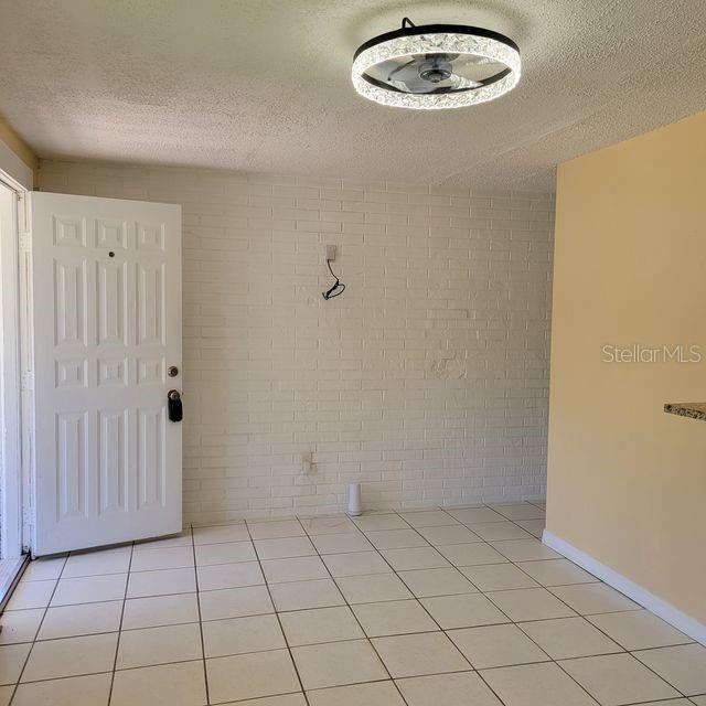 7431 SHEEPSHEAD DR — photo 4
