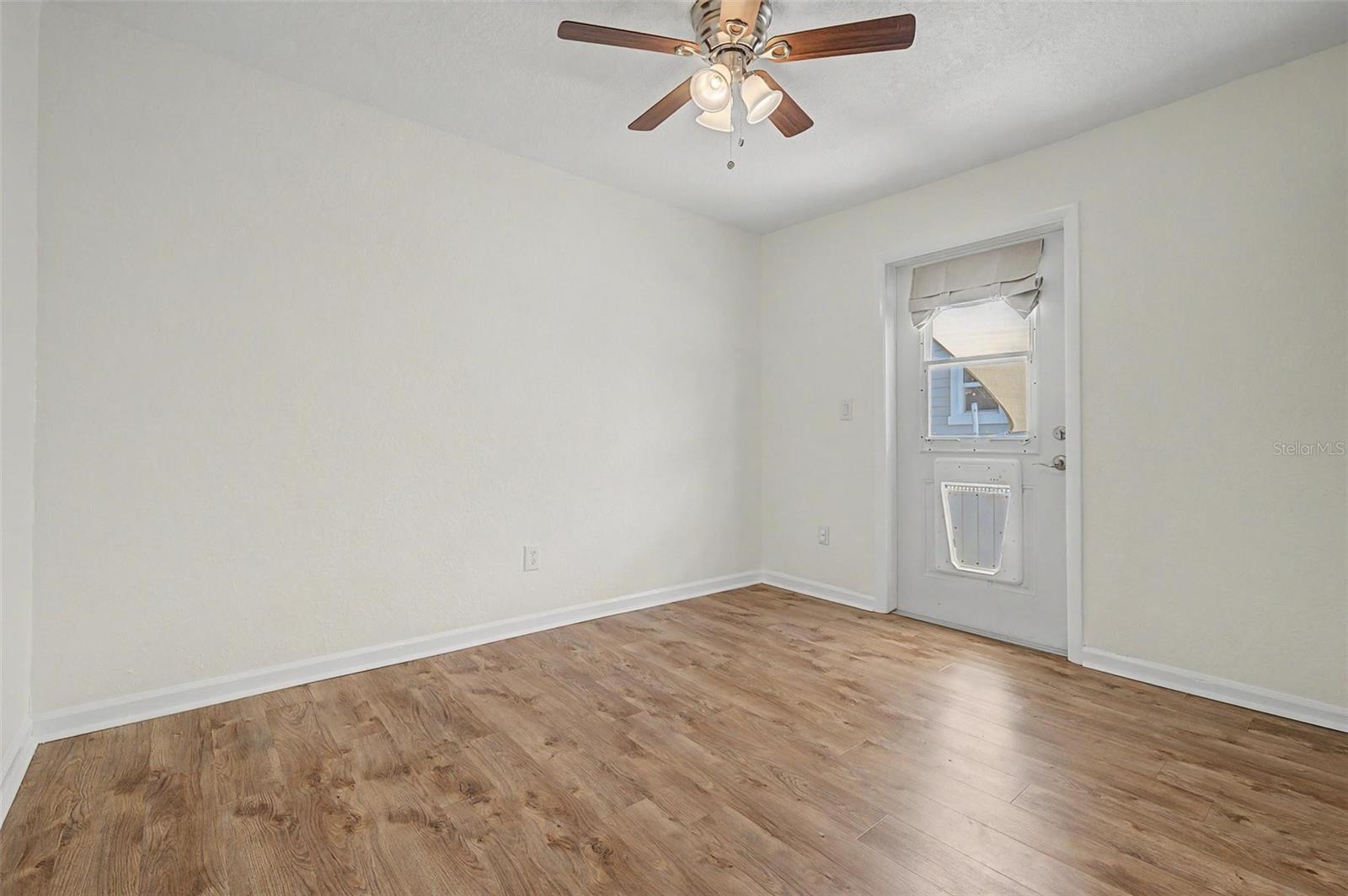 3913 N LYNN AVE — photo 15