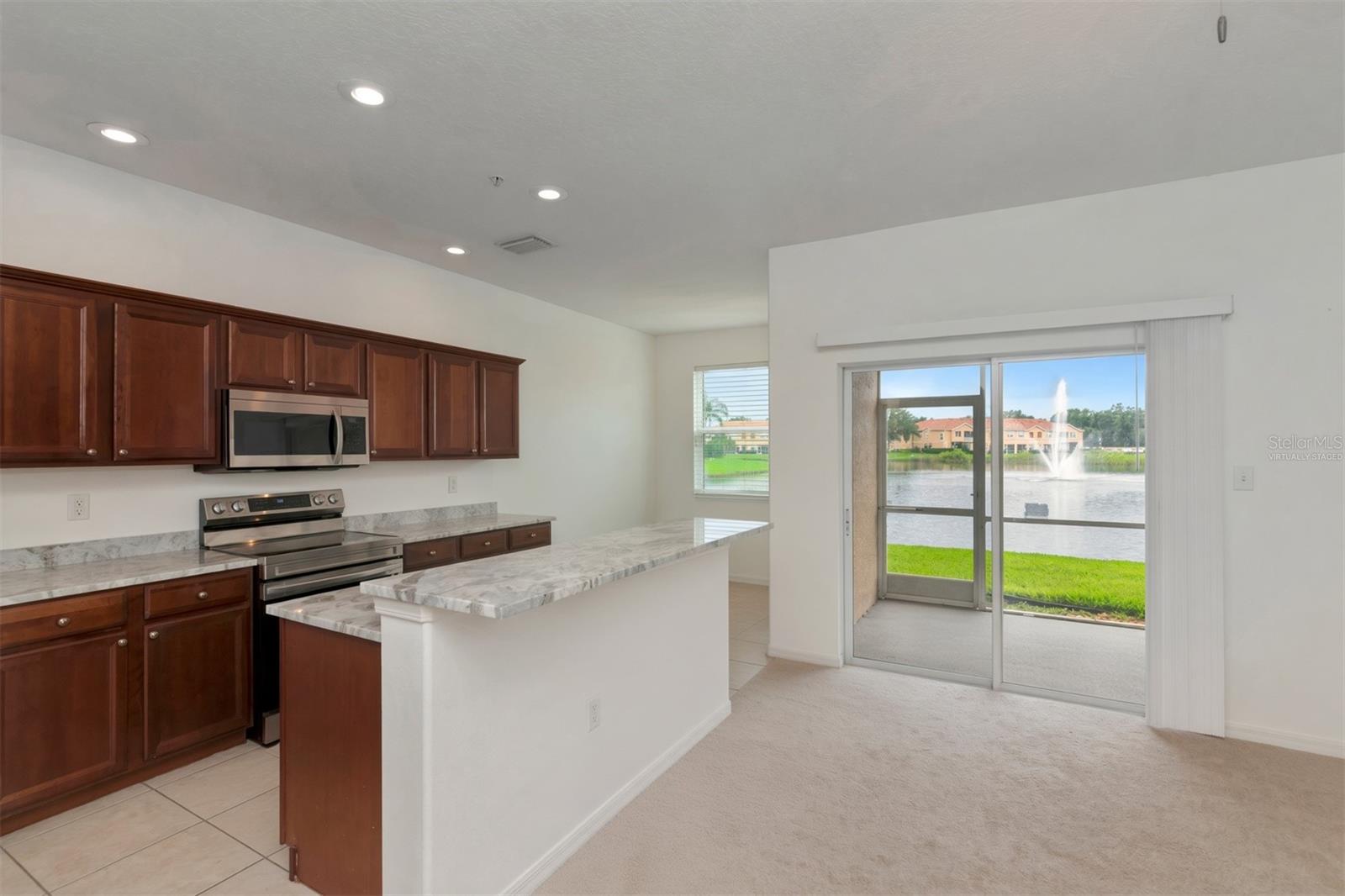 3426 PARKRIDGE CIR #34-105 — photo 31