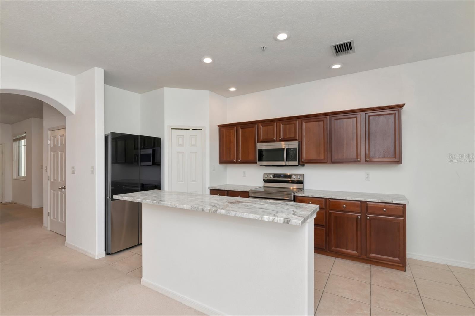 3426 PARKRIDGE CIR #34-105 — photo 30