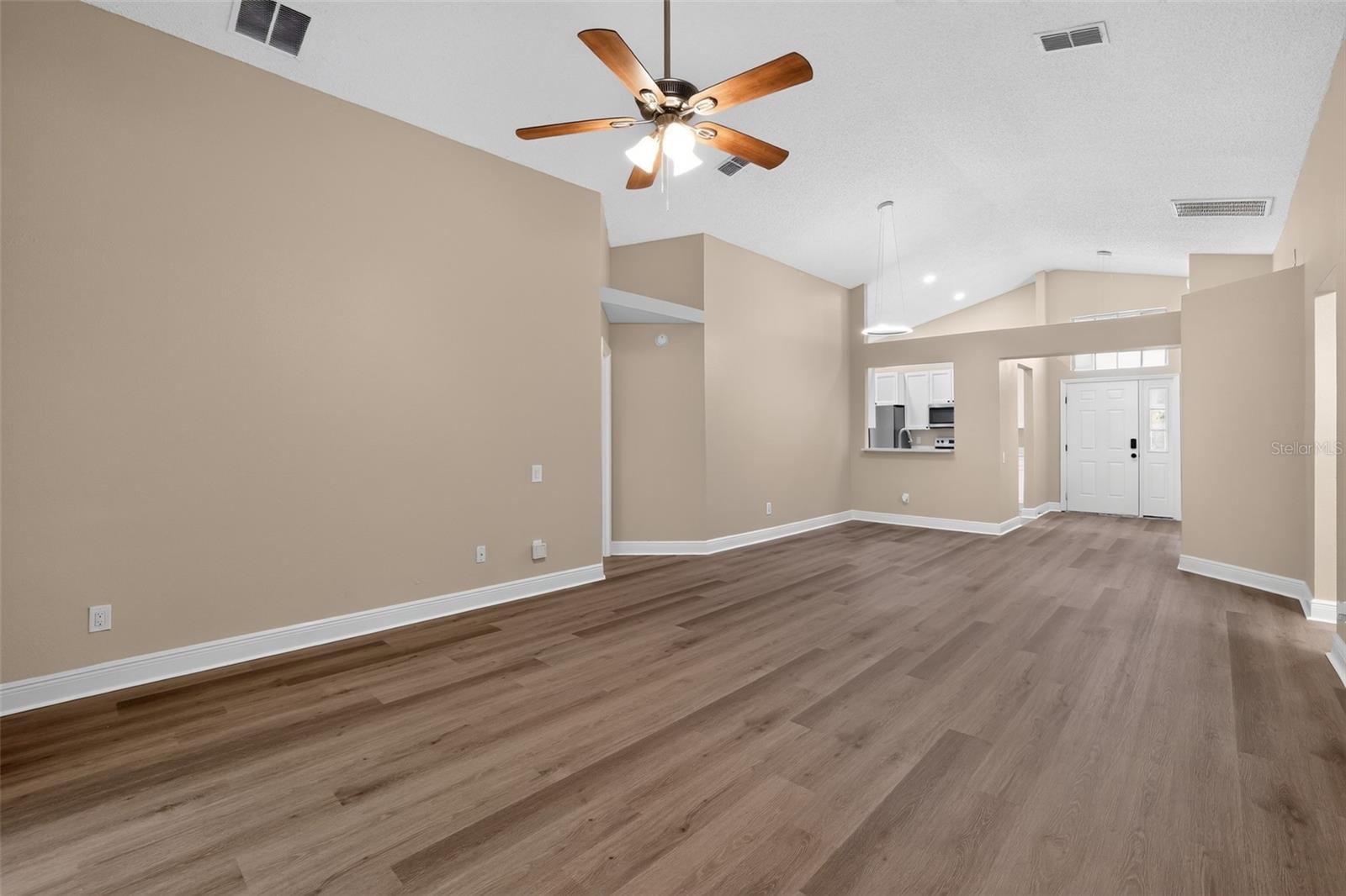 12421 EARLY RUN LN — photo 4