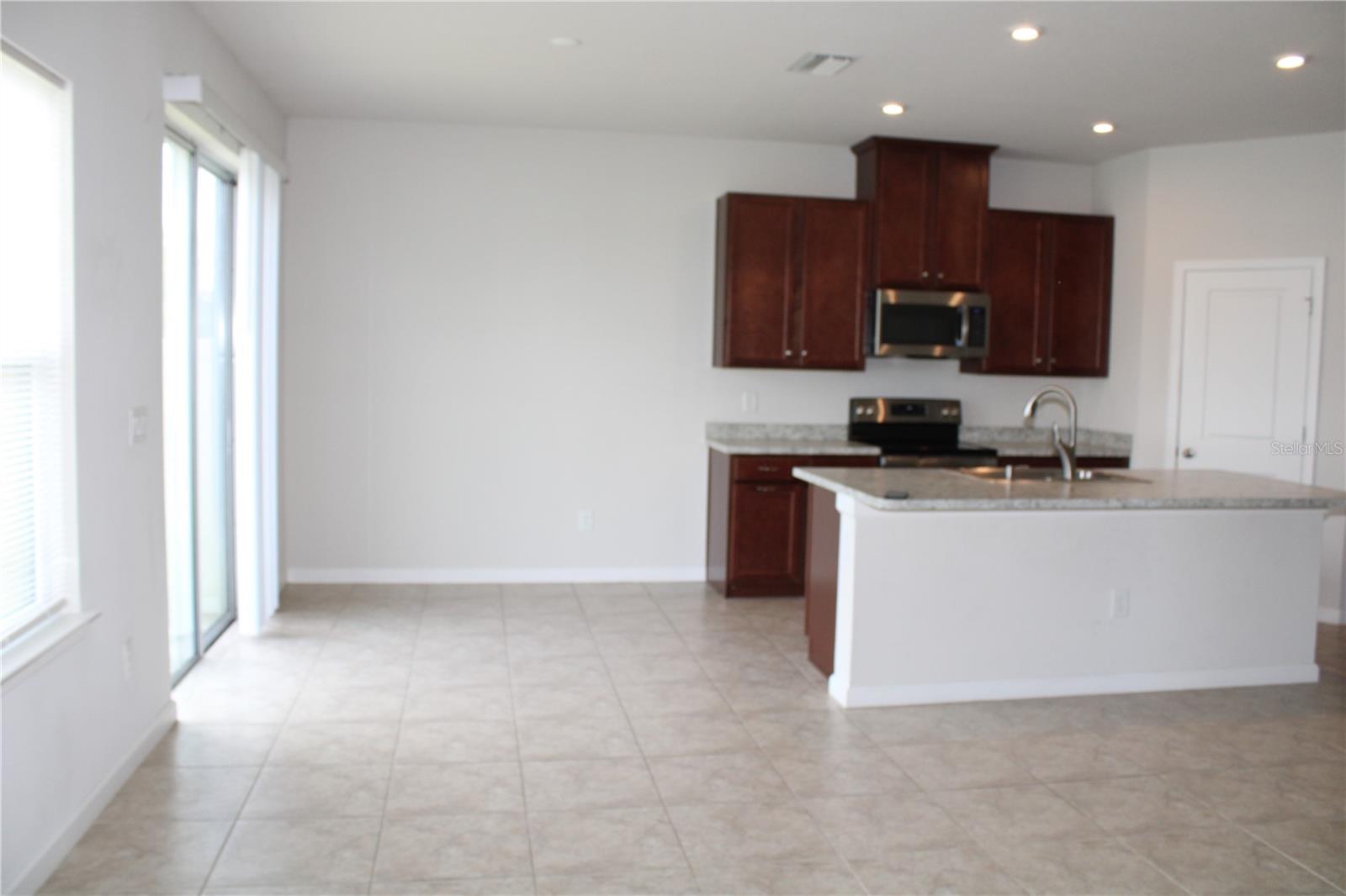 18337 FALLING PINE NEEDLE LN — photo 8