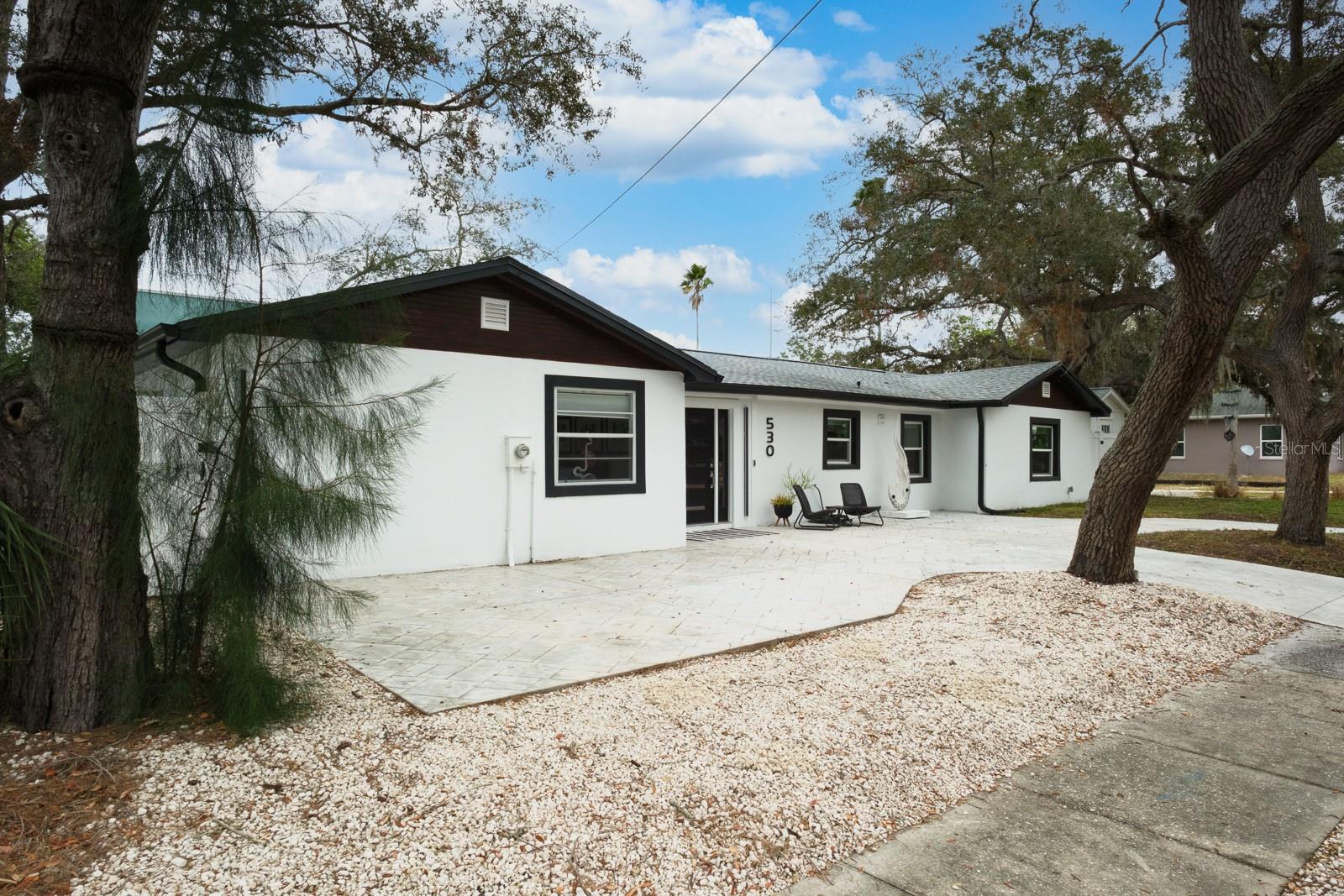 530 LOCKLIE ST — photo 7