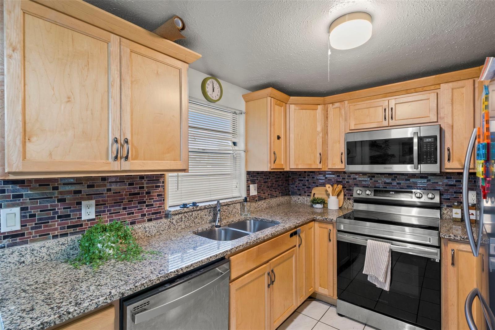 9403 AFTON CT — photo 10