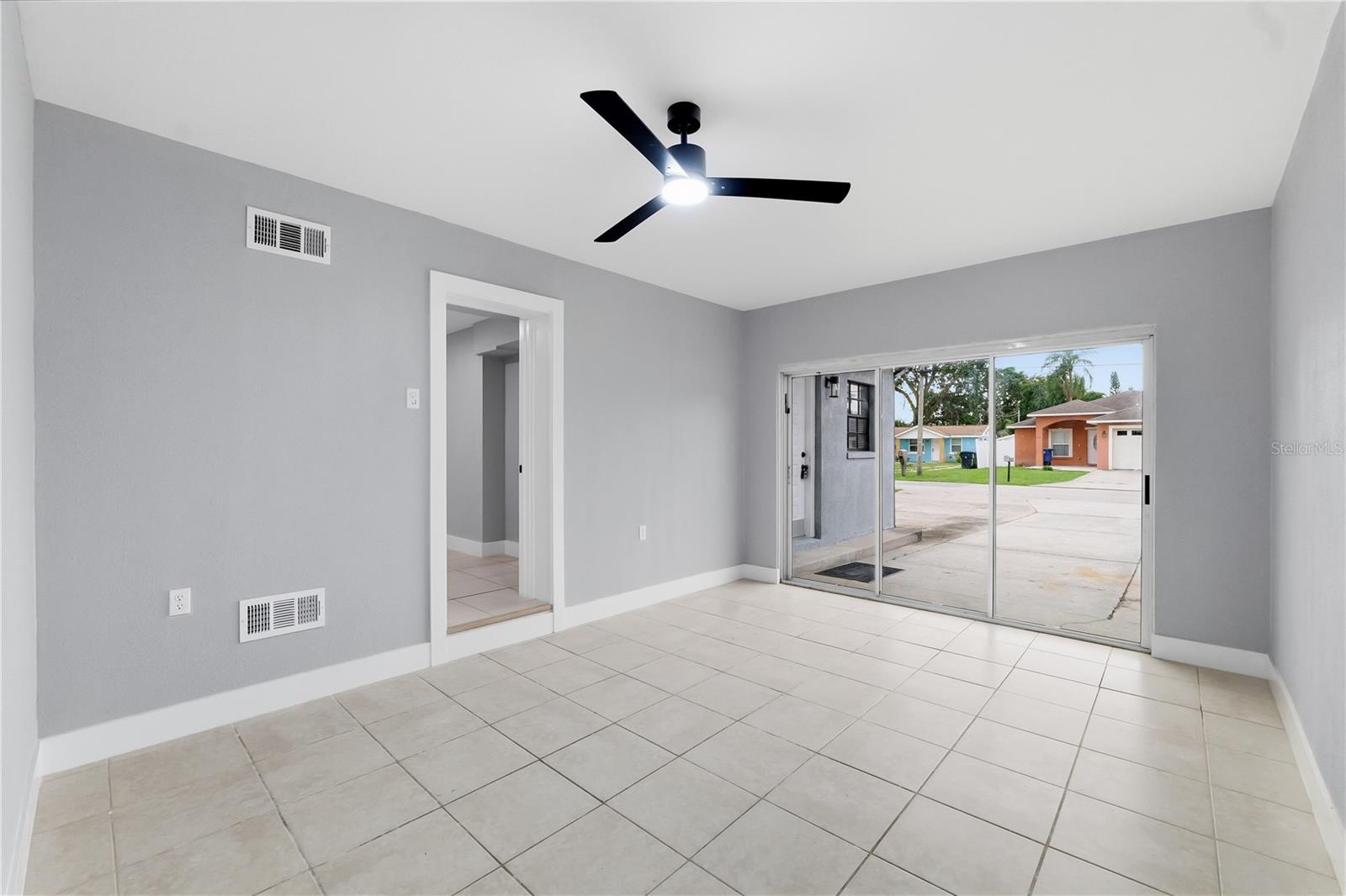 2607 W CREST AVE — photo 21