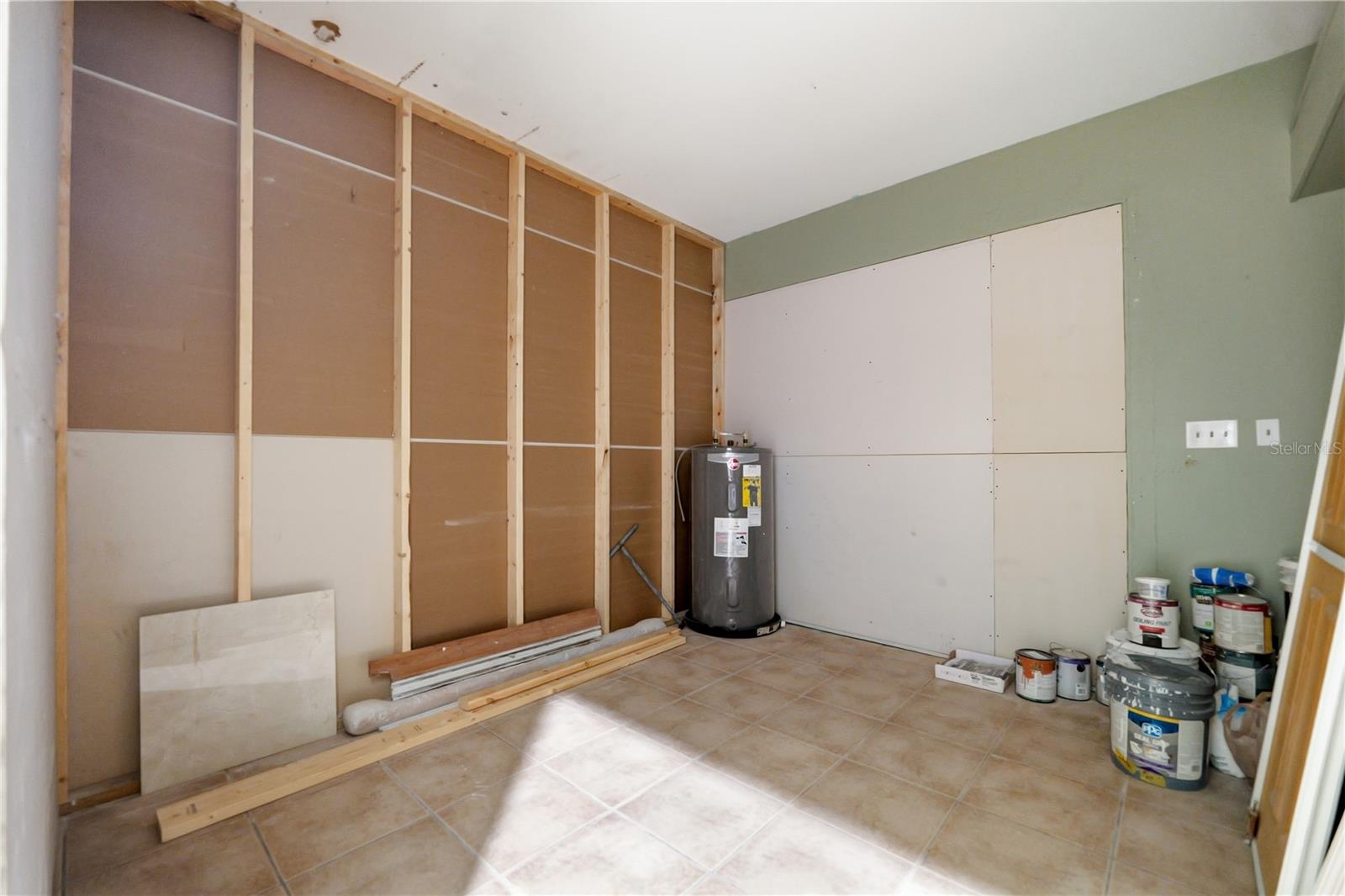 2607 W CREST AVE — photo 38