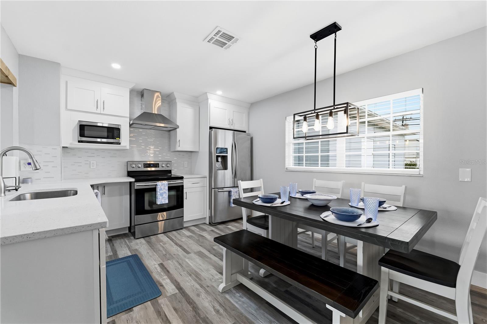 2607 W CREST AVE — photo 11