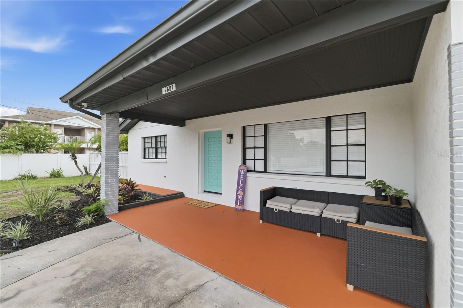 2607 W CREST AVE — photo 3