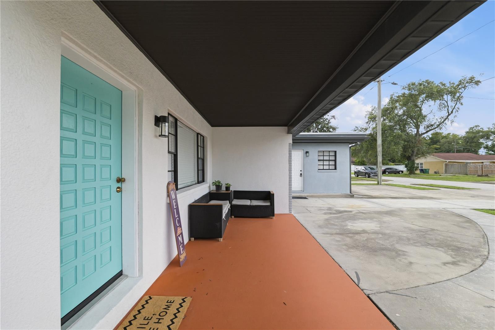 2607 W CREST AVE — photo 2