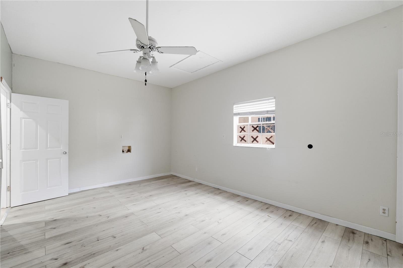 2607 W CREST AVE — photo 40